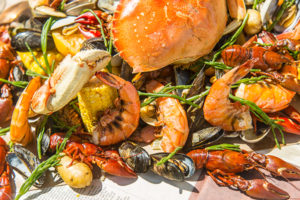 experience vancouver group gourmet dinner series seafood boil boulevard